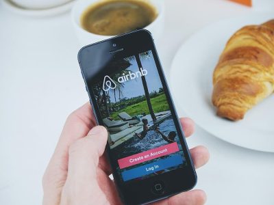 airbnb co-host company